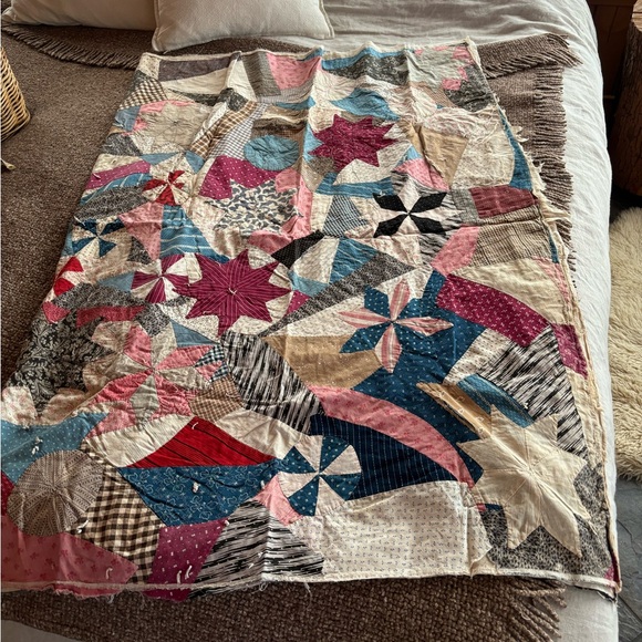 Antique Patchwork Quilt - Picture 1 of 12
